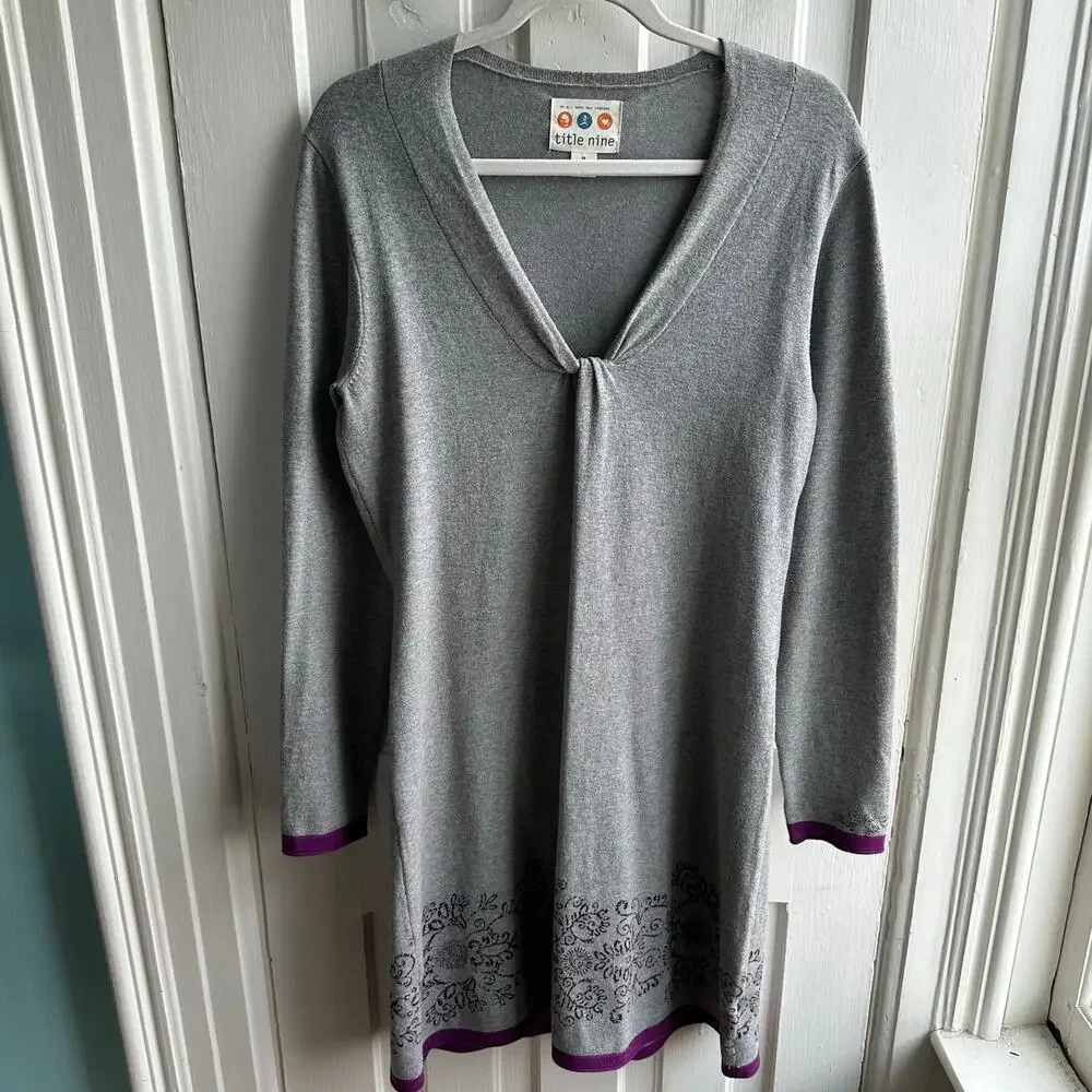 Title Nine Gray Knit Tunic Dress Purple Trim Floral Hem Medium